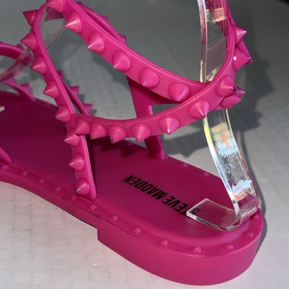 Steve Madden Fuchsia Travel Studded Jelly Sandals - Picture 11 of 14